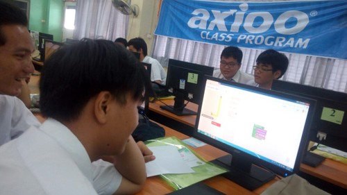 Pelajar SMK Bandung Berbagi Ilmu Coding di Thailand