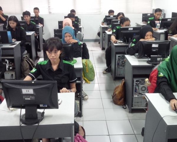 Kemdikbud Targetkan 1.650 SMK Rujukan Raih Sertifikasi